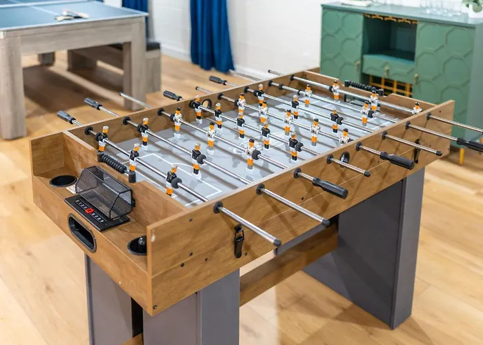Oasis - Pool - Game - Fire Pit Holiday home
