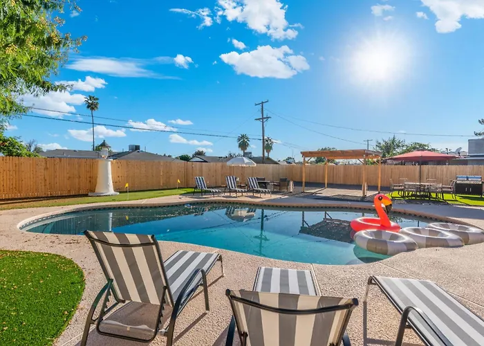 Oasis - Pool - Game - Fire Pit Holiday home