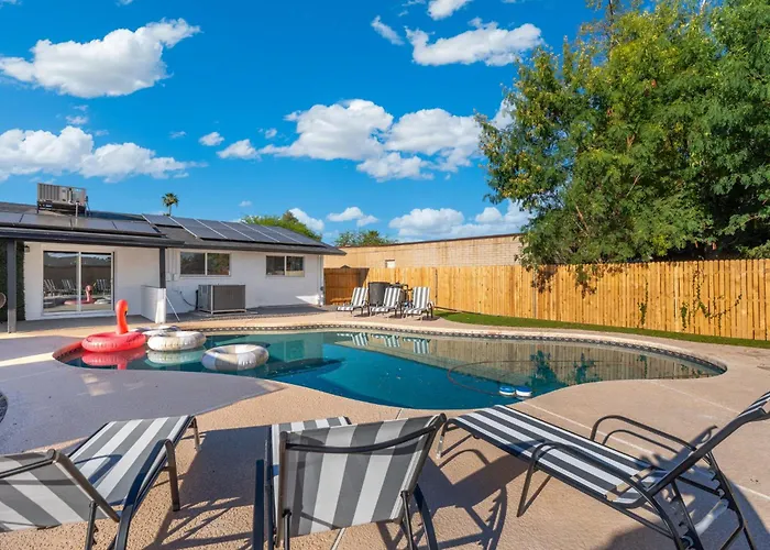 Oasis - Pool - Game - Fire Pit * Mesa